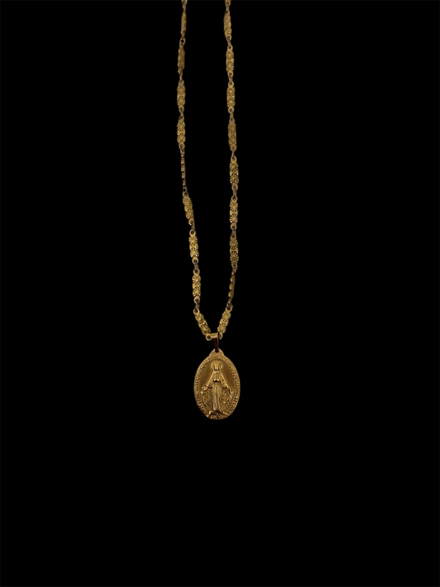 cristo necklace